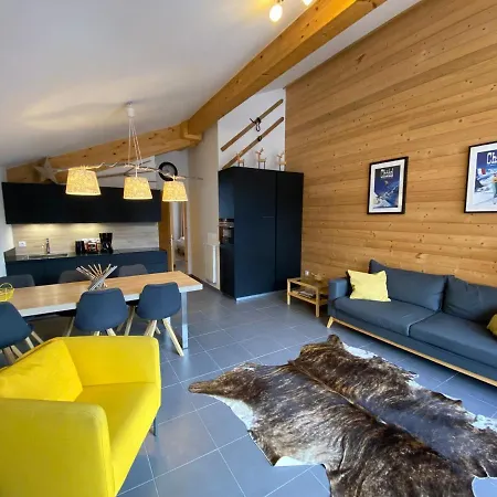 De 64m² Avec Balcon Et Garage à - Fr-1-693-33 Châtel